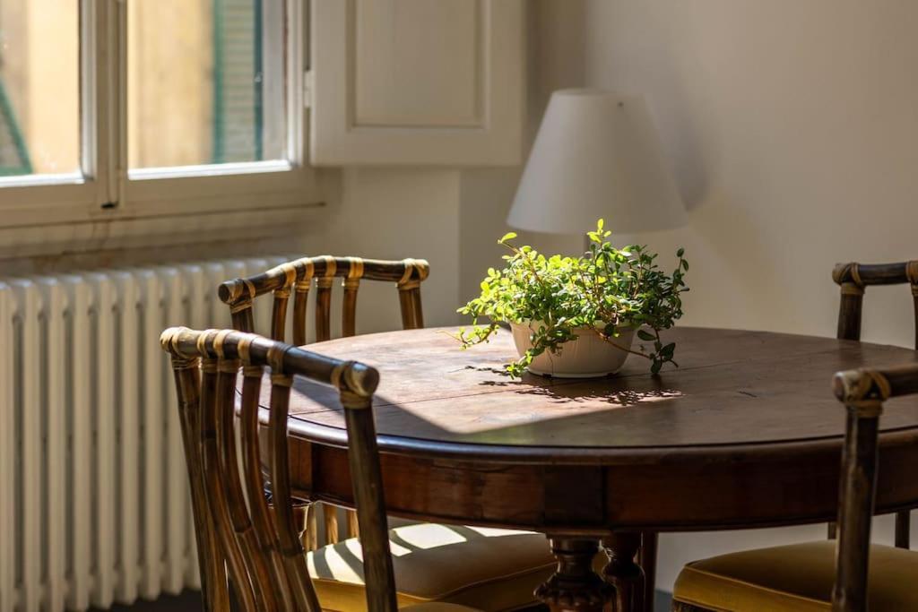 Academia Of Davide Spacious Apartment Флоренция Экстерьер фото