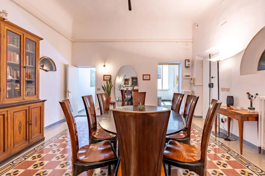 Academia Of Davide Spacious Apartment Флоренция Экстерьер фото
