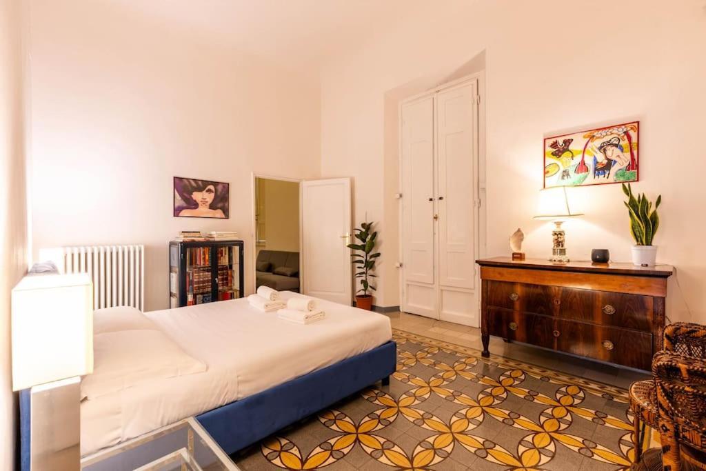 Academia Of Davide Spacious Apartment Флоренция Экстерьер фото